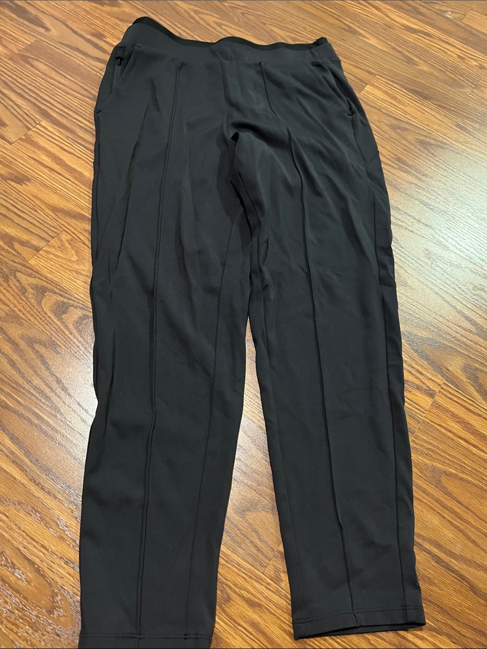Athleta Venice pin tuck Black Track Pants with Tailored Seams xs